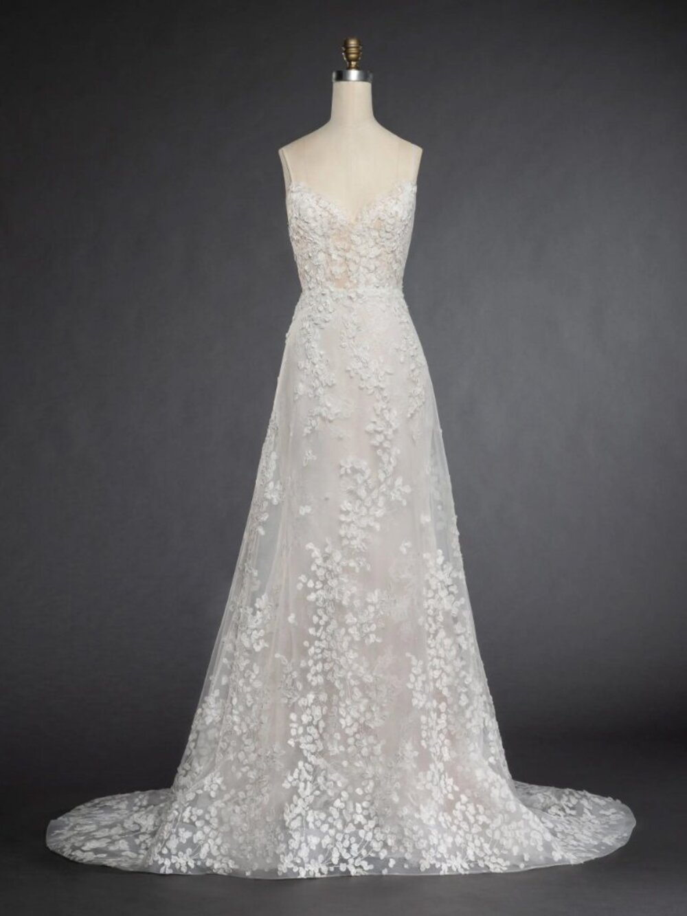 Lazaro Milena 3853 Wedding Dress – Sample Gown – Ivory – Size 12 - Picture 5 of 9